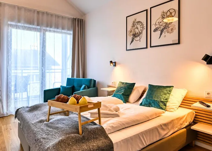 Karpatia, Sun & Snow