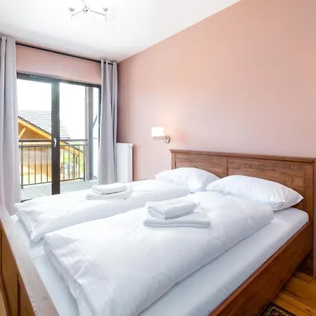 Karpatia, Sun & Snow